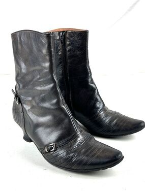 THINK! Gray Leather Comfort Ankle Booties Size 40 US 9 Women’s Made Italy
